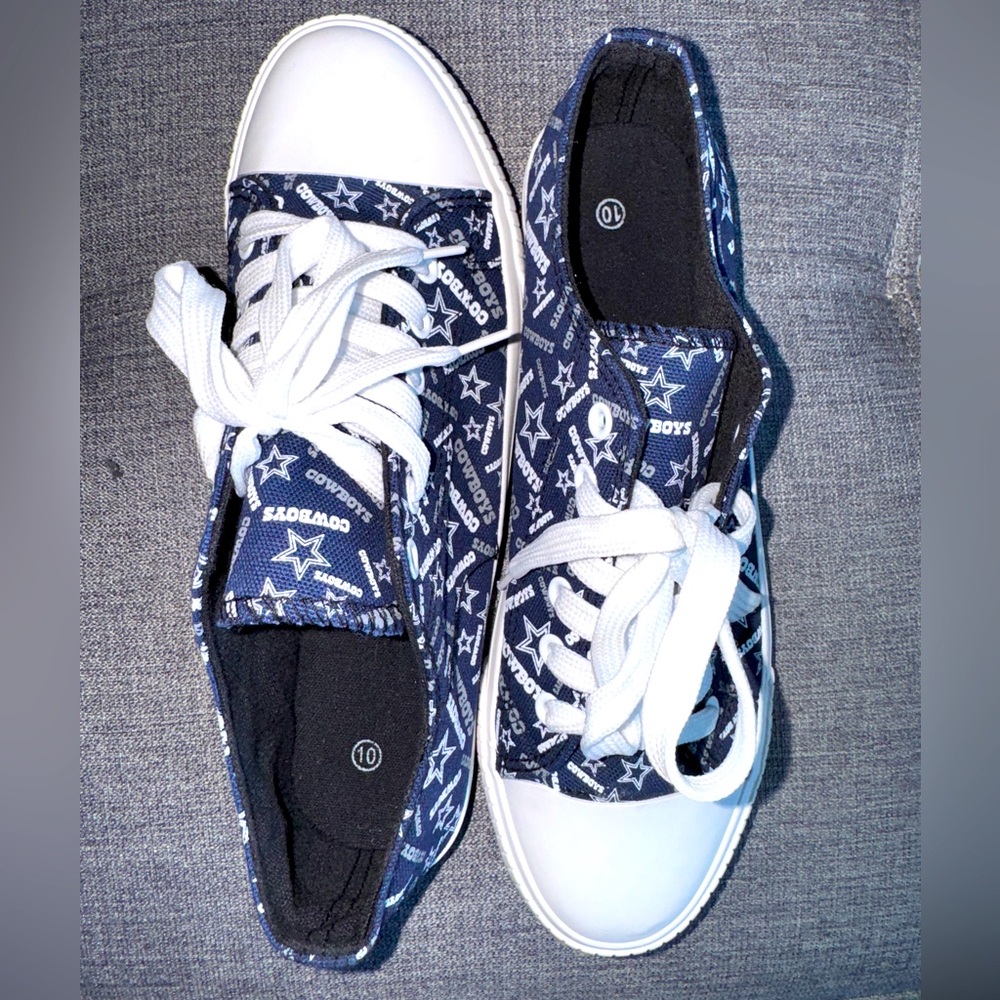 Dallas Cowboys Womens Low Top Repeat Print Canvas Shoe